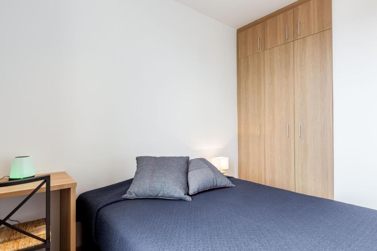 Bright Apartment With Balconies 34 バルセロナ エクステリア 写真